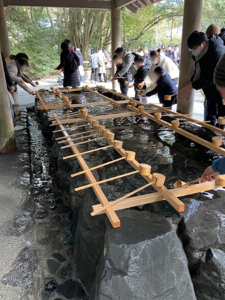 Chozuya (water purification fountain)